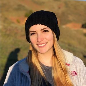 Meet your Posher, Hannah